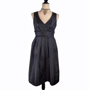 Liz Claiborne Black A-Line Shift Dress Sleeveless V-Neck